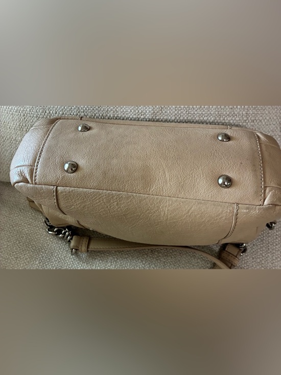 B. Makowsky Tan Crossbody Genuine
Leather Bag Purse - Picture 14 of 16